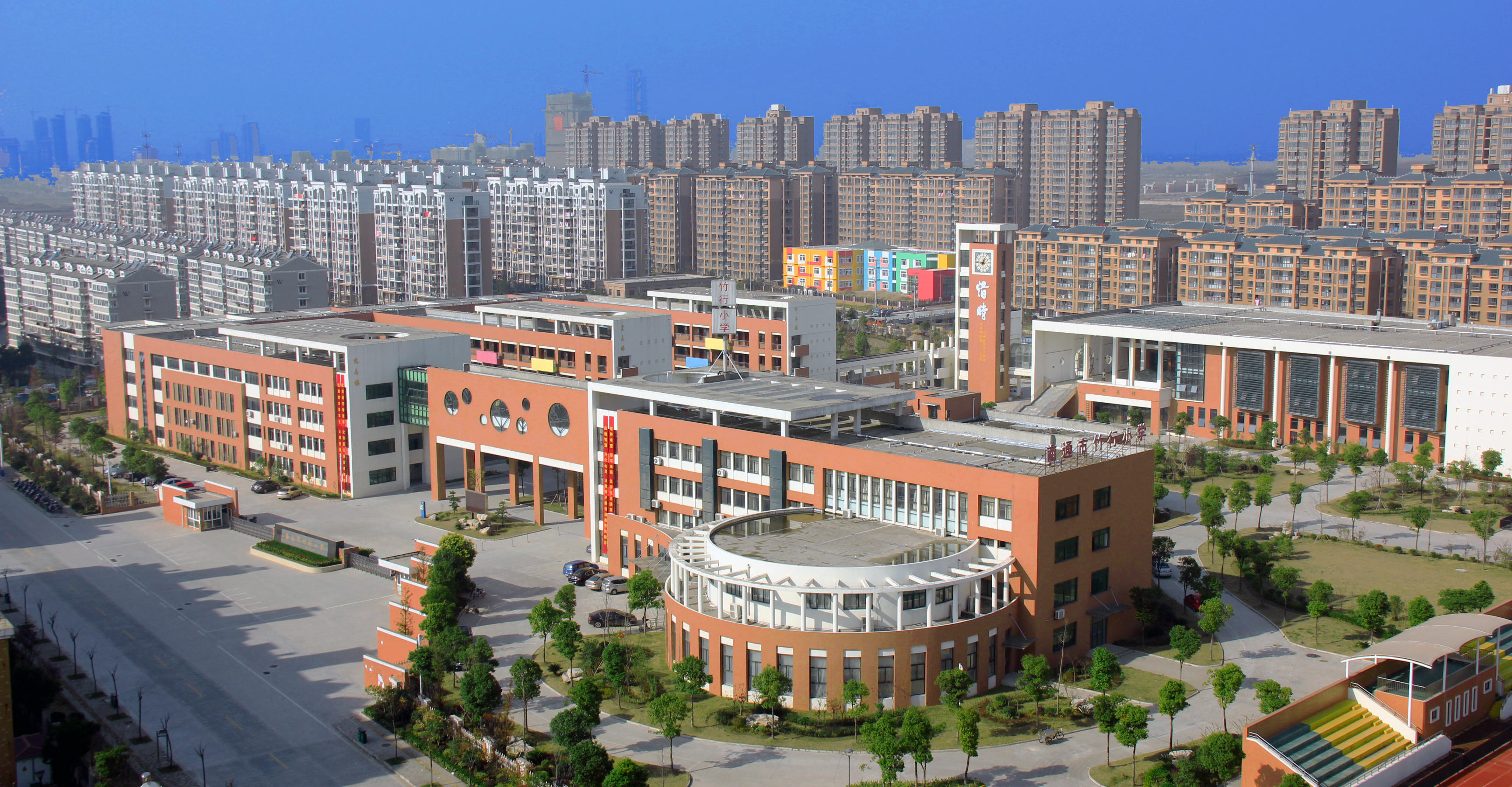 学校全景